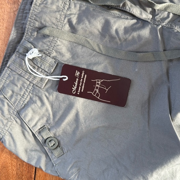 NWT Duplex cargo shorts - Picture 6 of 7